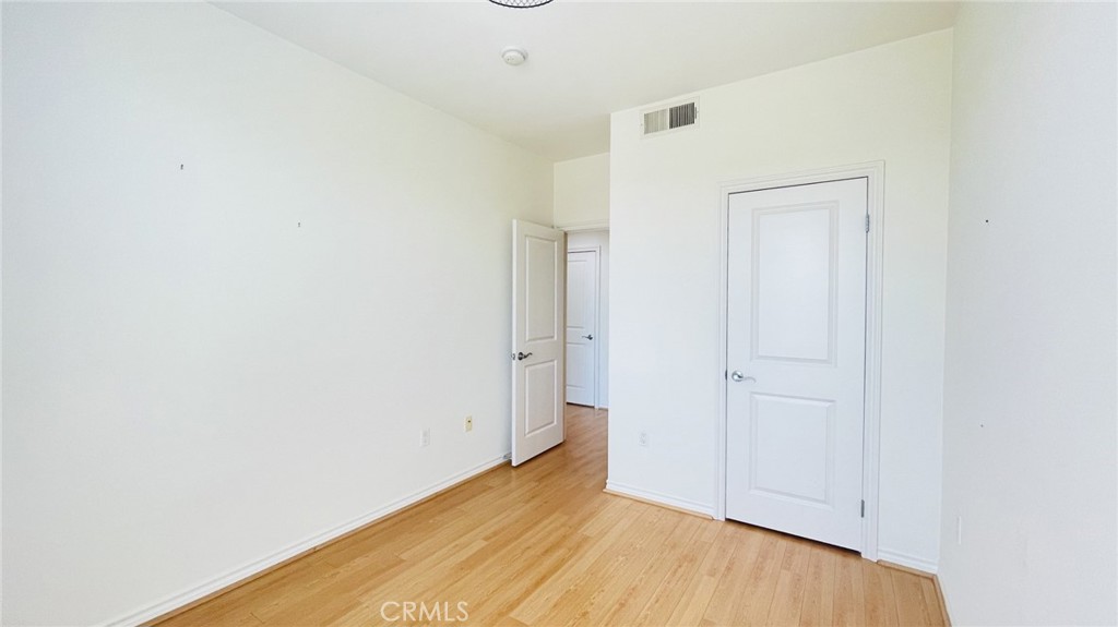 89 E Commonwealth Avenue 1K