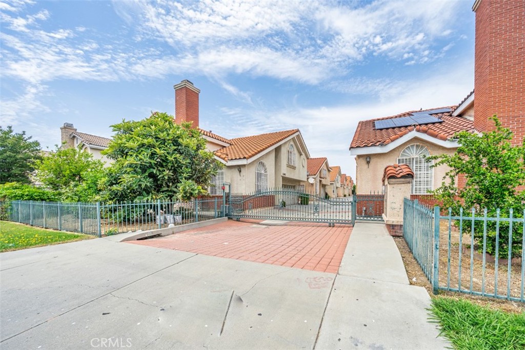 11161 Elliott Avenue
