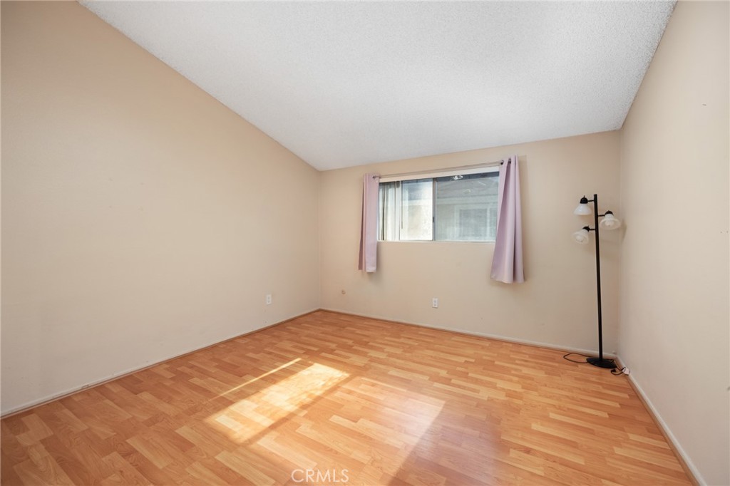 2107 N Derek Drive 4