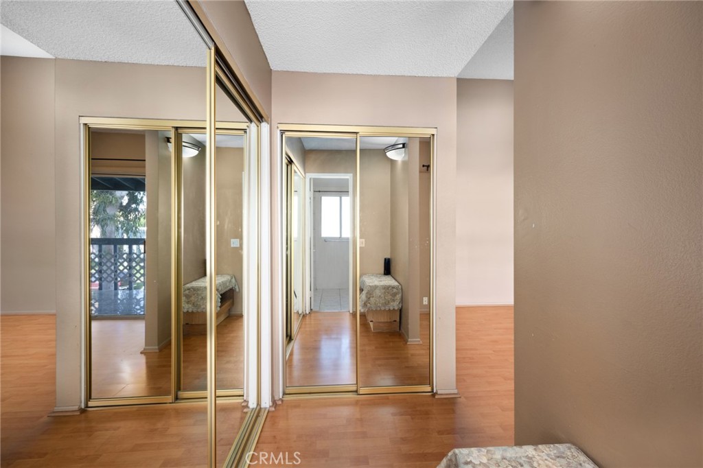 2107 N Derek Drive 4