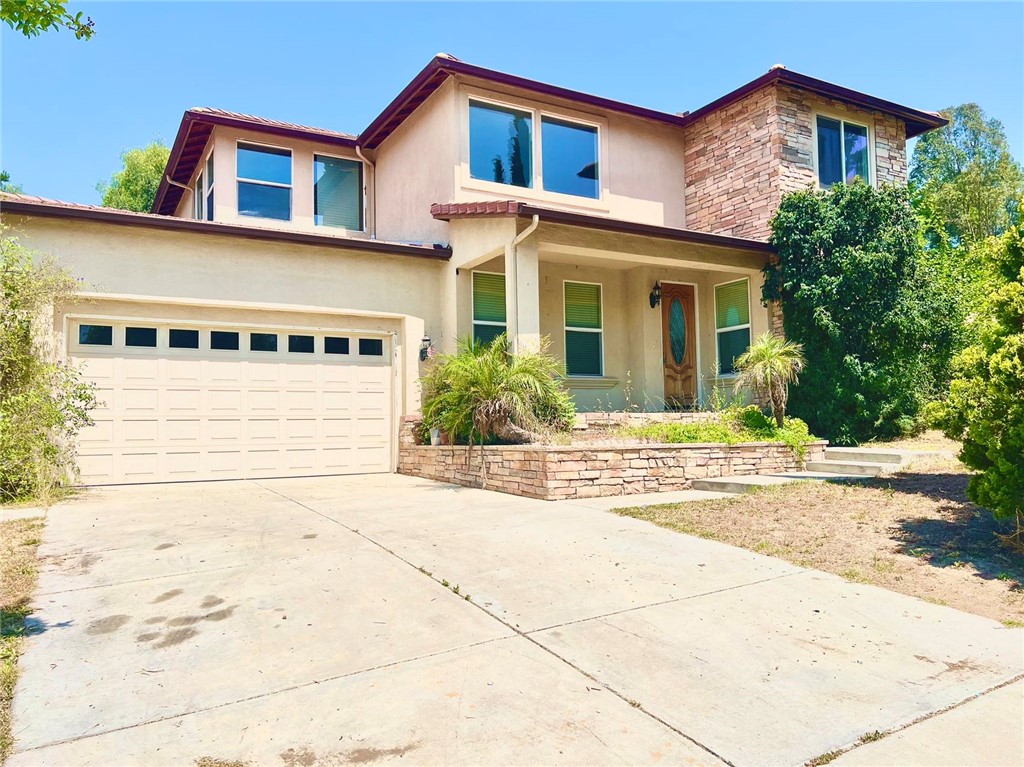 1731 Crest View PL