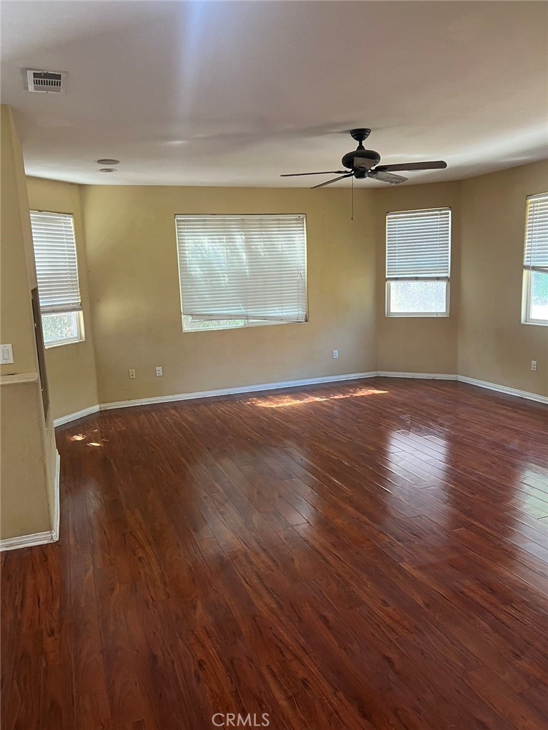 1731 Crest View PL