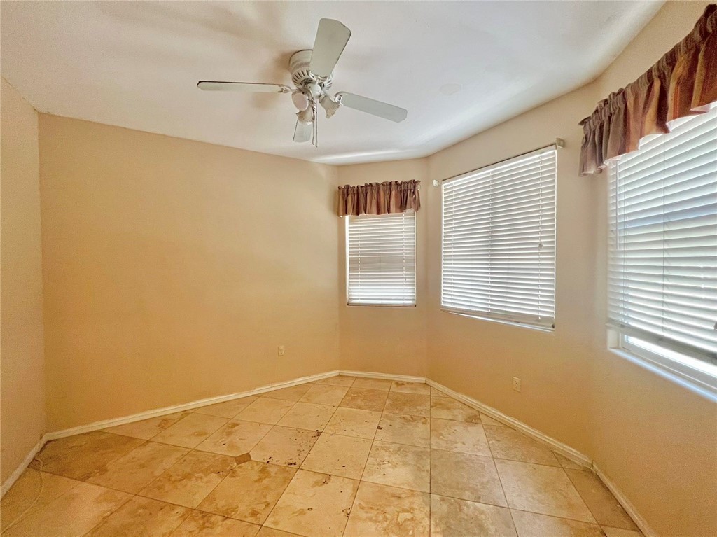 1731 Crest View PL