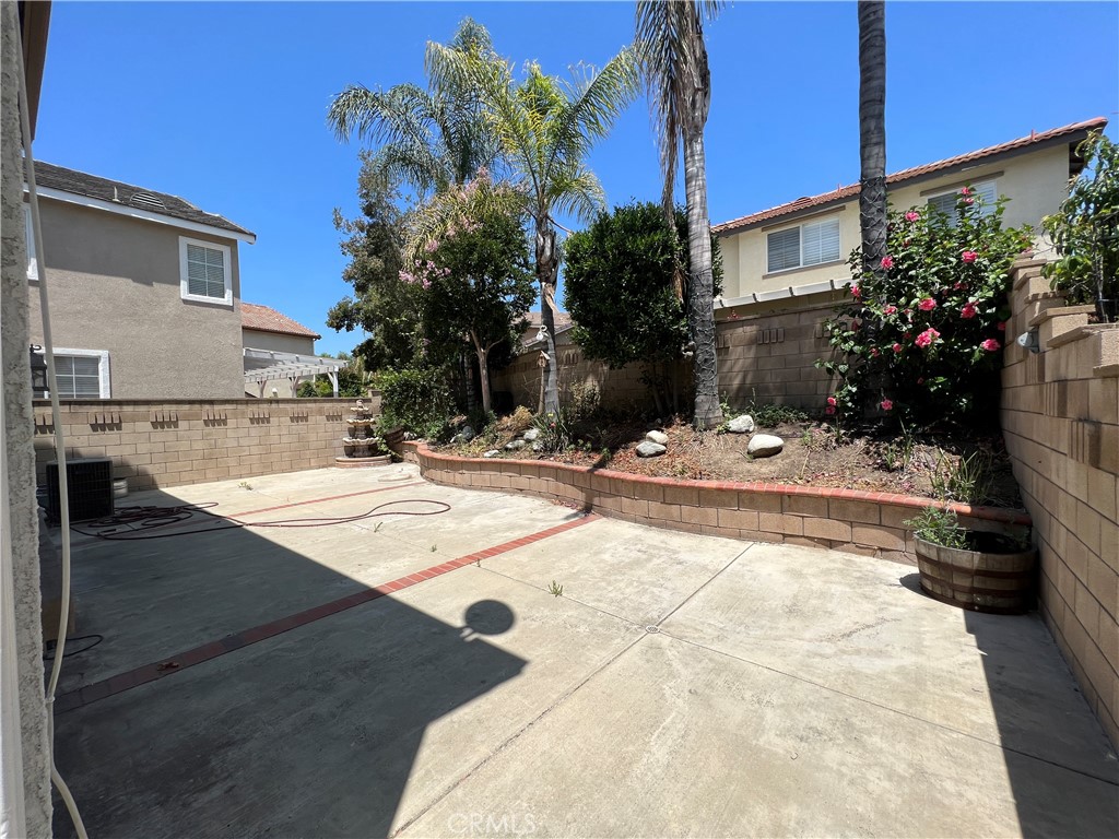 5404 Gateway Drive
