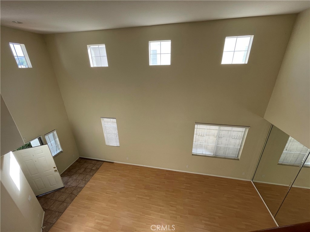 5404 Gateway Drive