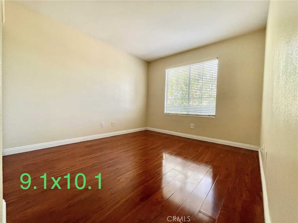 5404 Gateway Drive