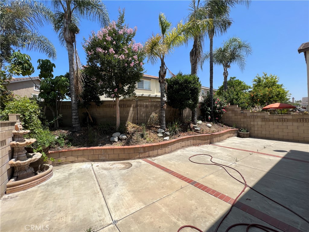 5404 Gateway Drive