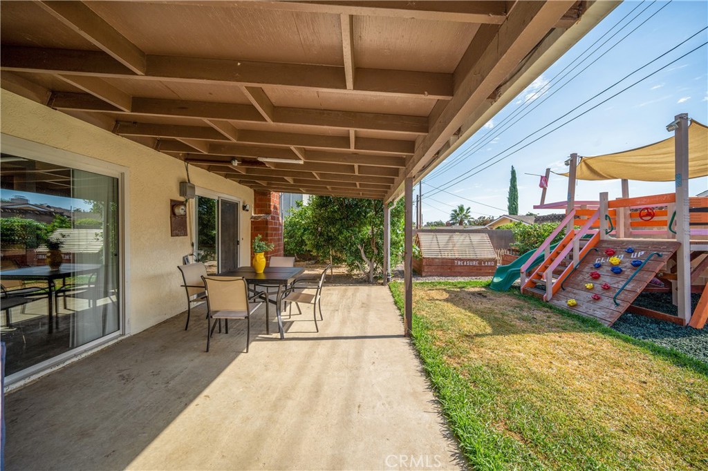 6612 Pear Avenue