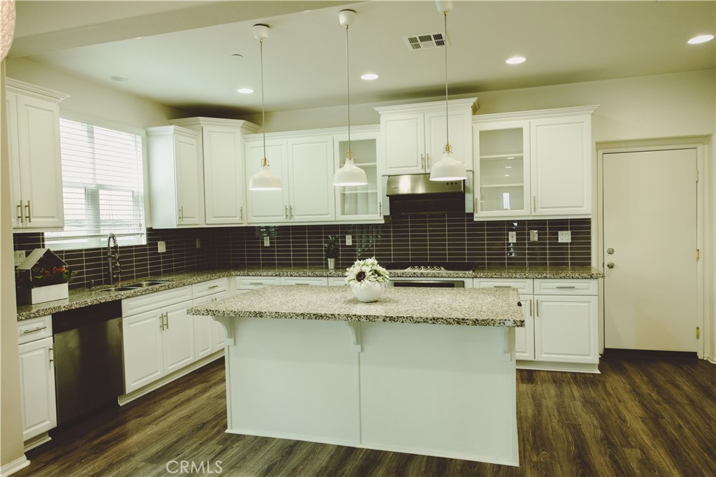 145 Mongoose