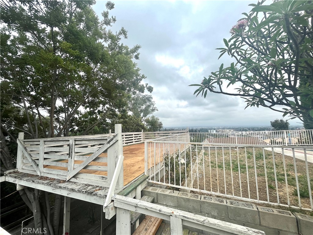 333 Montechico Dr