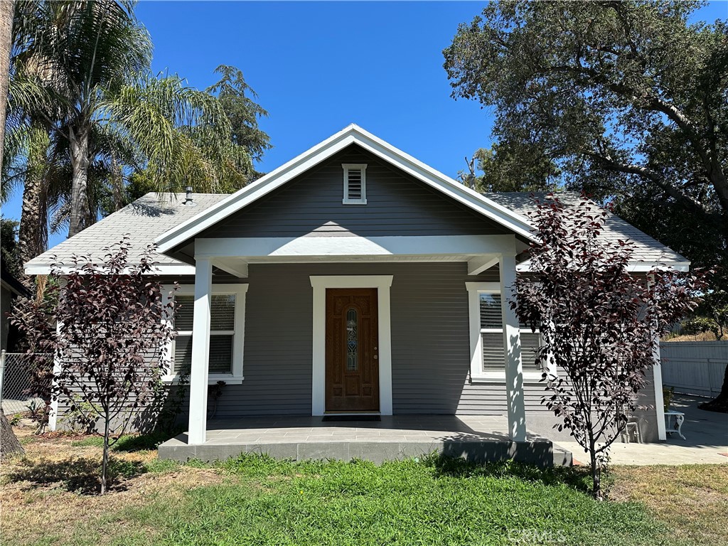 414 Vista Avenue