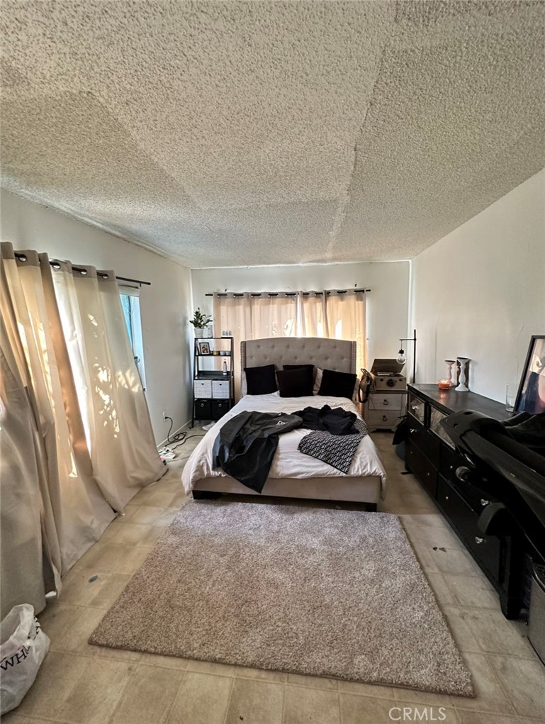 1150 W Stoneridge Court