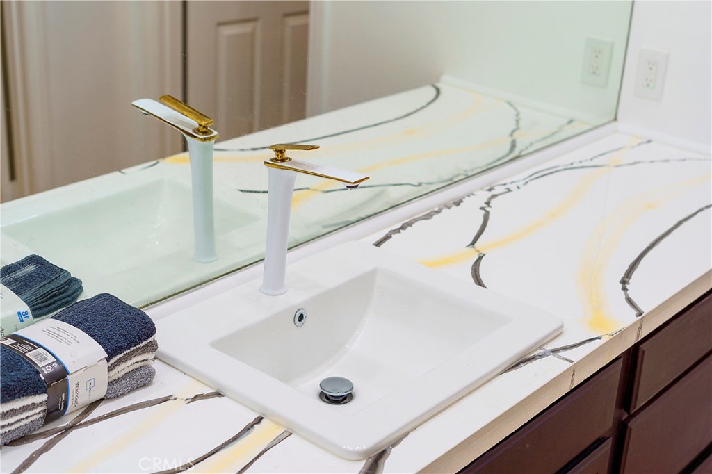 68323 Moonlight Drive