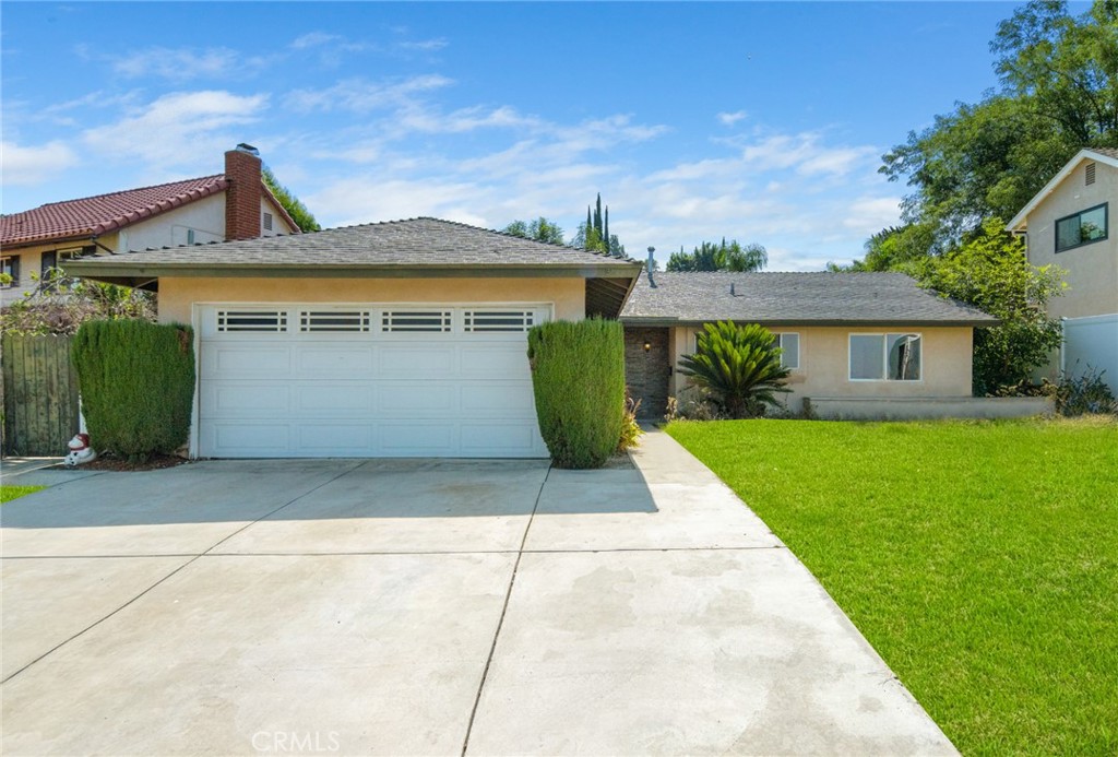 332 N Platina Drive