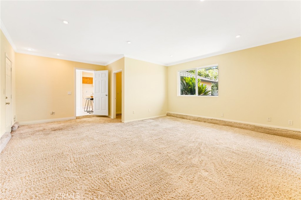 332 N Platina Drive