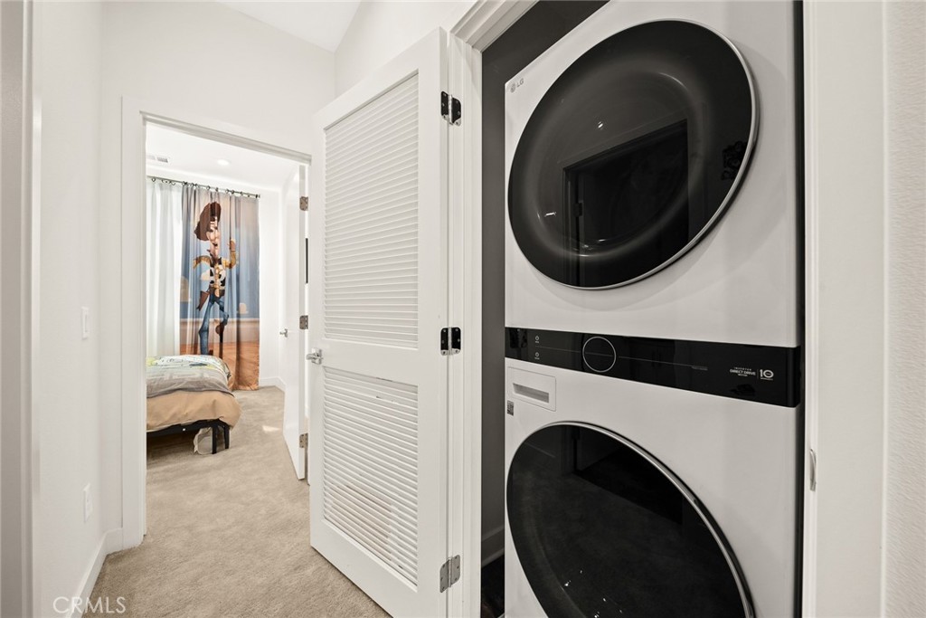 1614 W Bushell Street