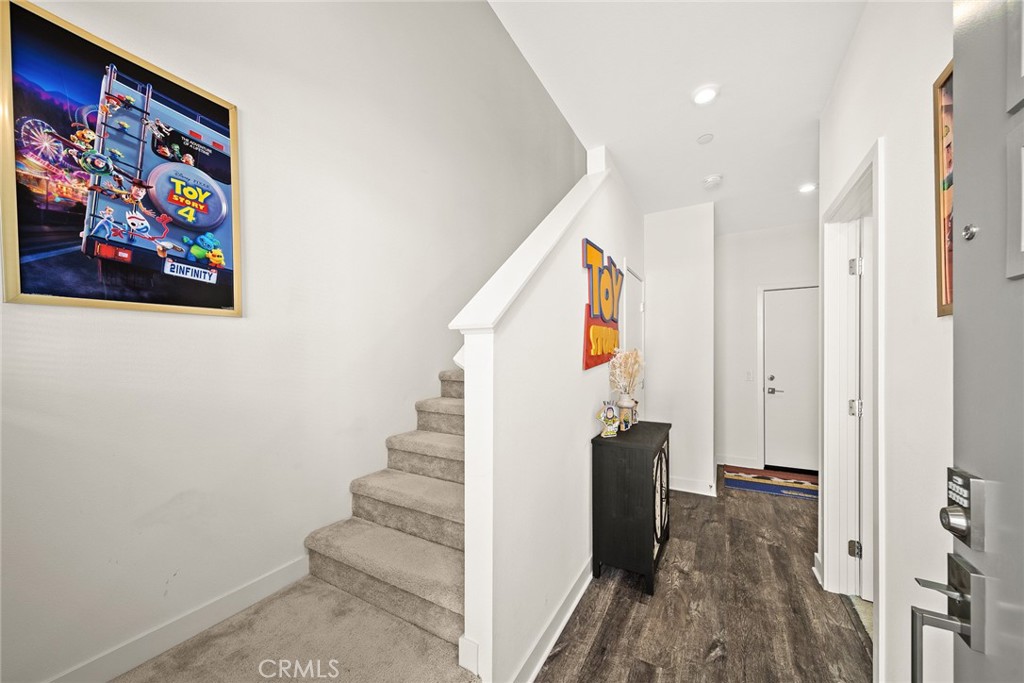 1614 W Bushell Street