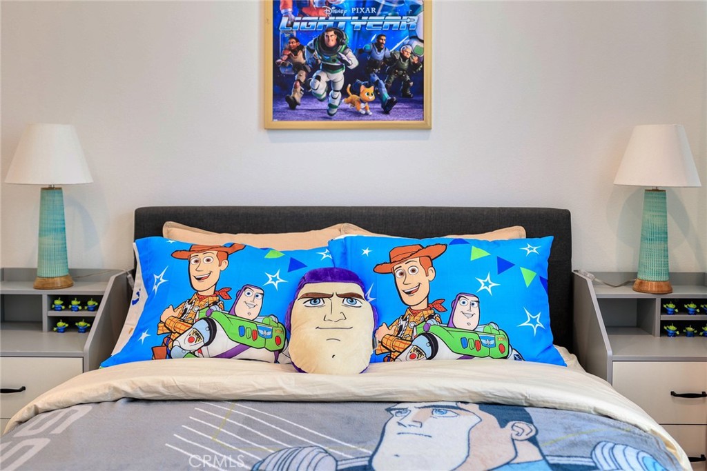 1614 W Bushell Street