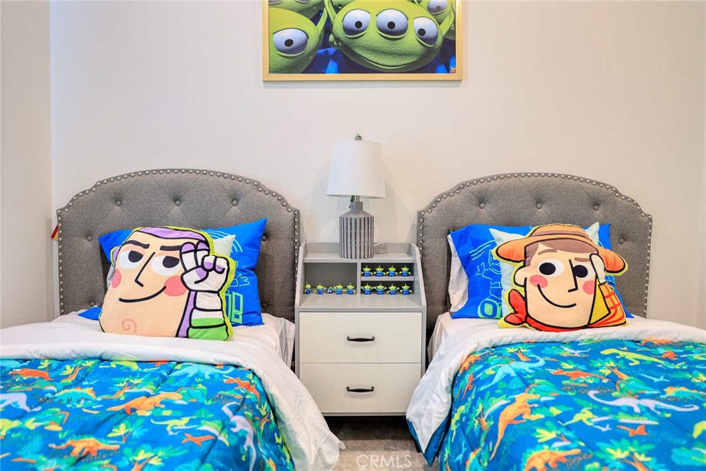 1614 W Bushell Street