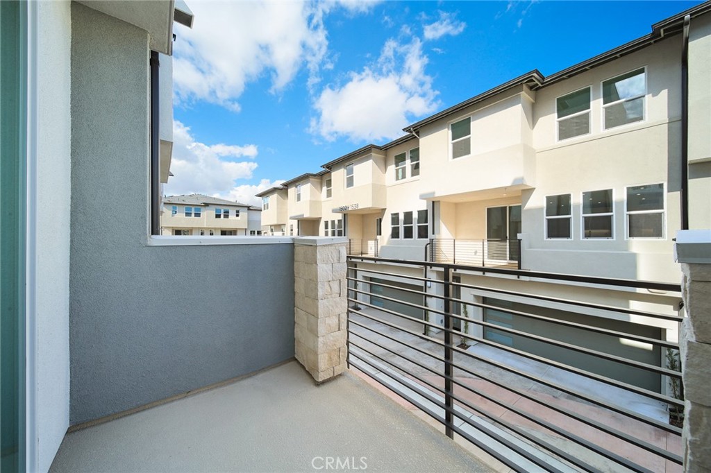 1614 W Bushell Street