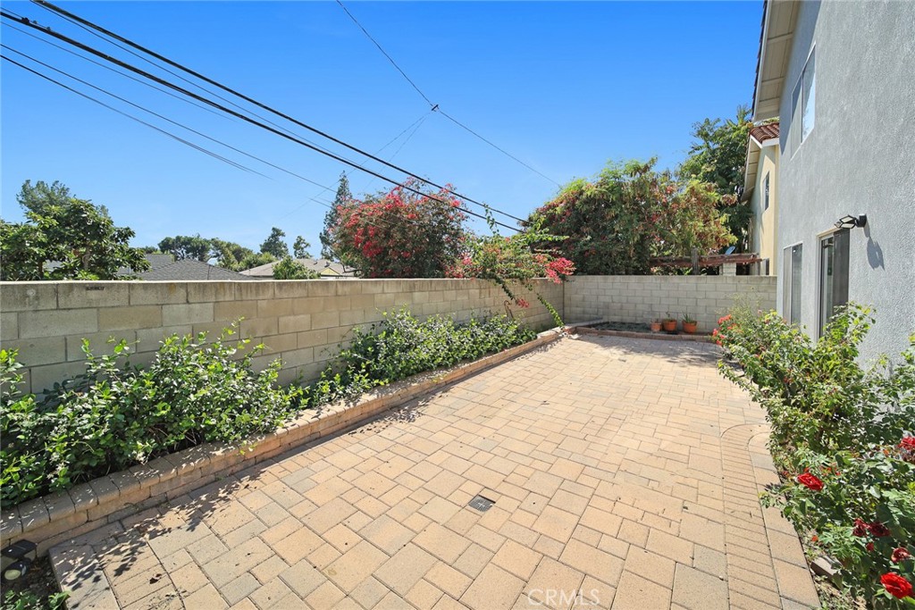 12826 Pinhiero Place