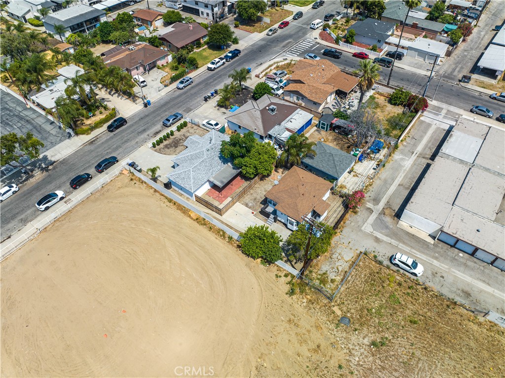 556 N East End Avenue