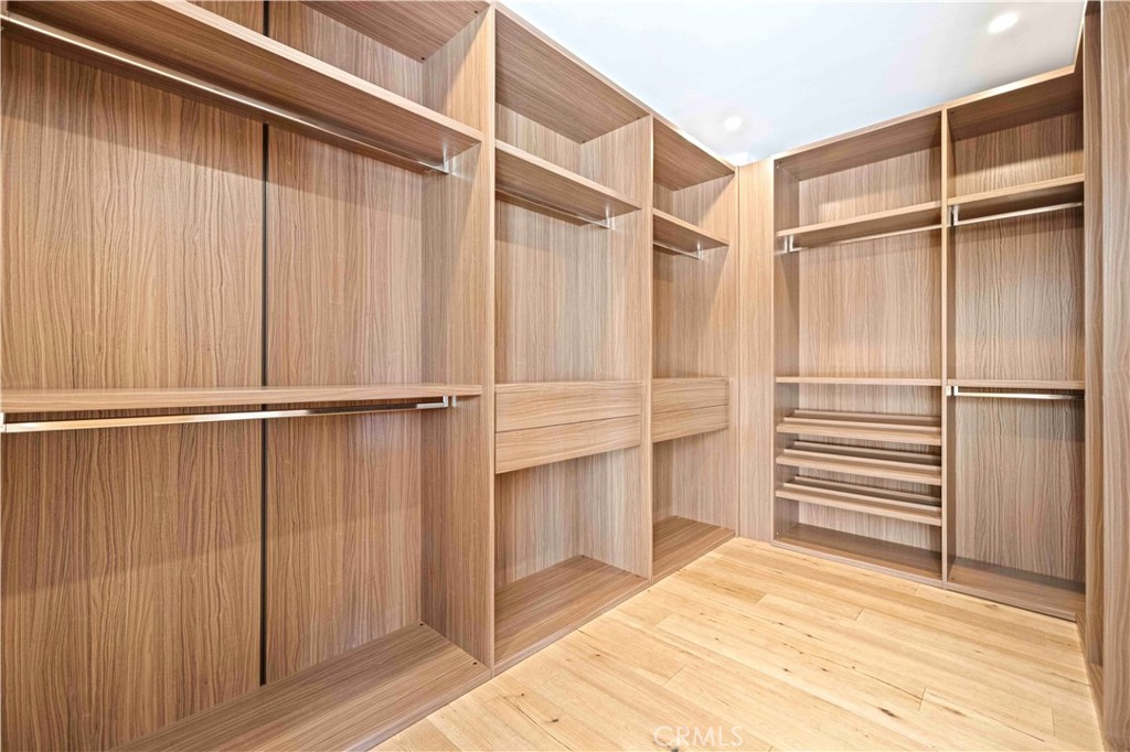 737 N Cherokee Avenue