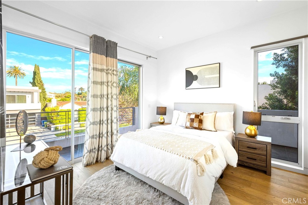 737 N Cherokee Avenue