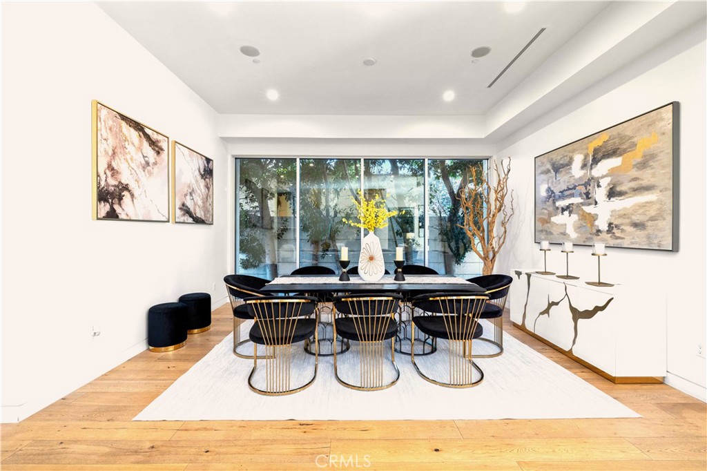 737 N Cherokee Avenue