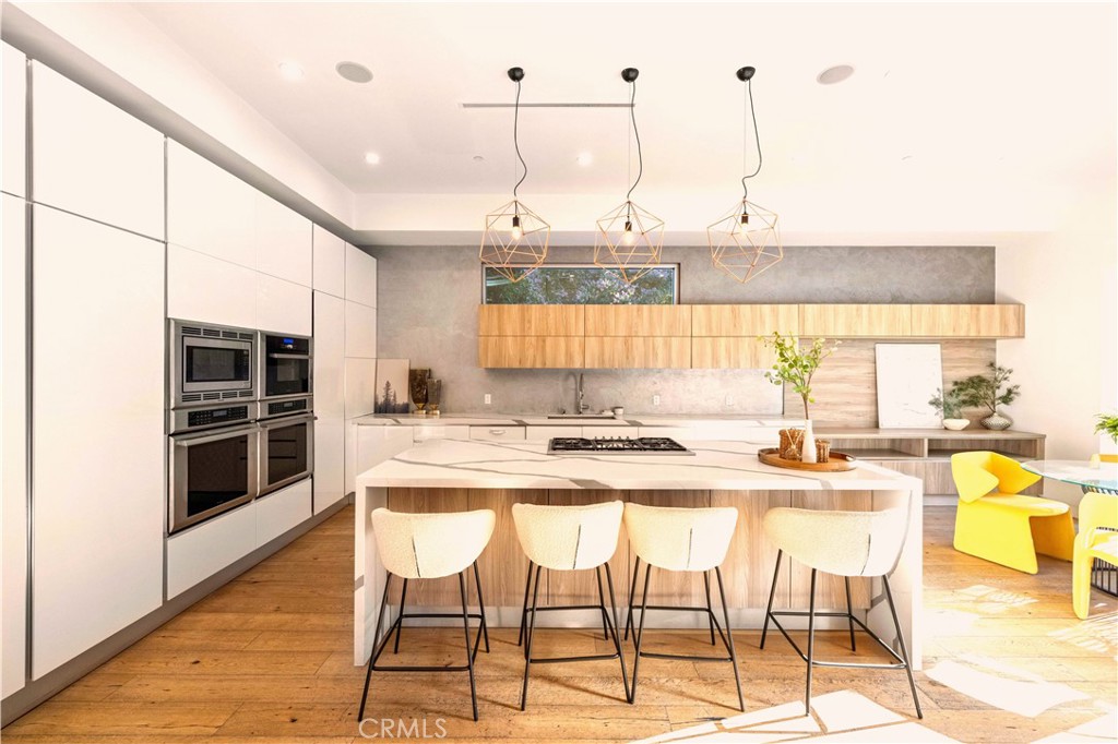 737 N Cherokee Avenue