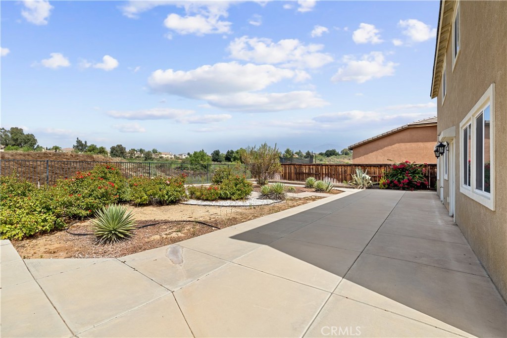 36592 Straightaway Drive