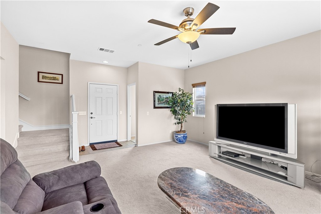 36592 Straightaway Drive
