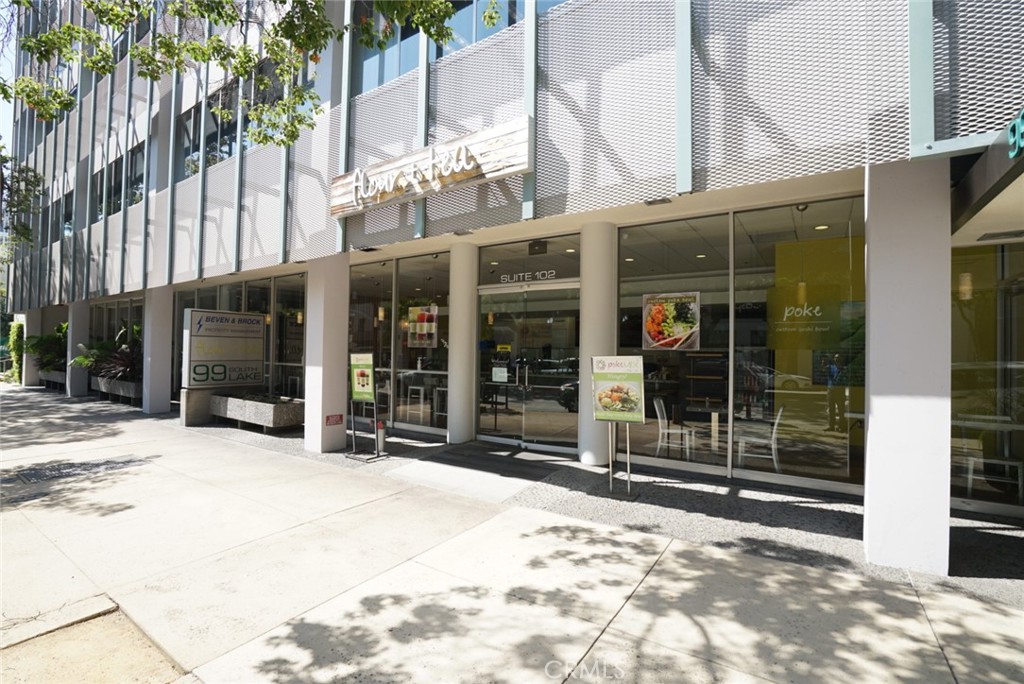 99 S Lake Avenue 102