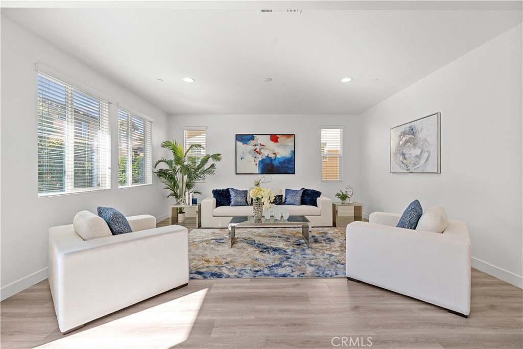 12907 Luna Street