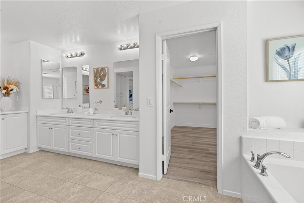 12907 Luna Street