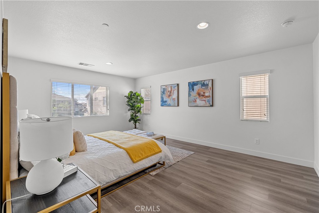 12907 Luna Street