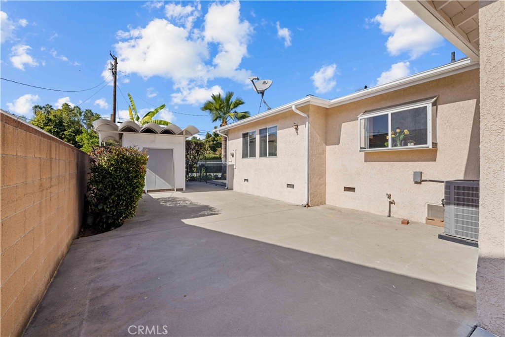 2631 Loganrita Avenue