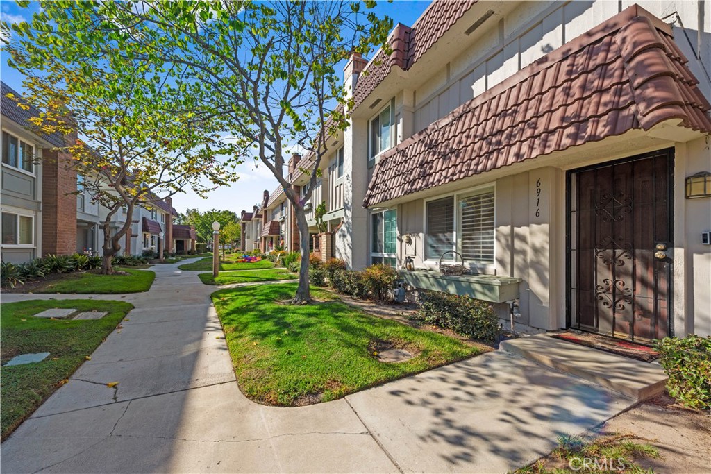 6916 Breton Way