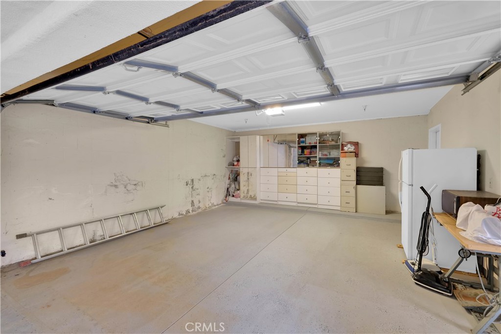 1615 S Atlantic Boulevard B