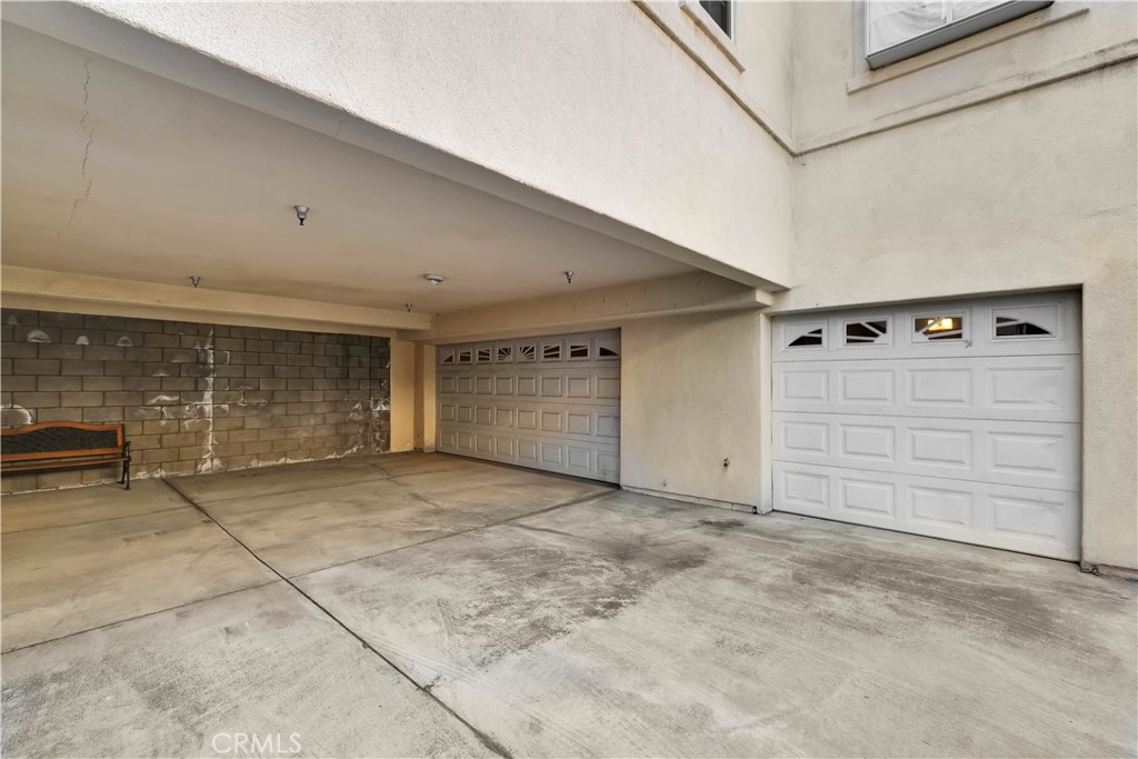 1615 S Atlantic Boulevard B