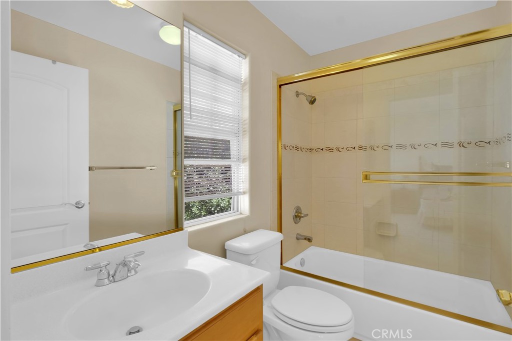 1615 S Atlantic Boulevard B