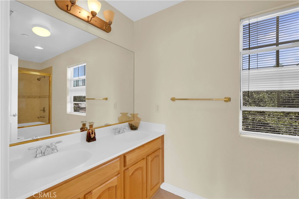 1615 S Atlantic Boulevard B