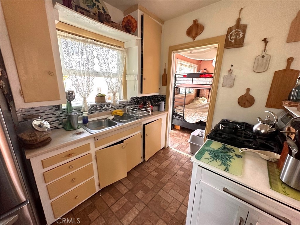 4735 Rosemead Boulevard