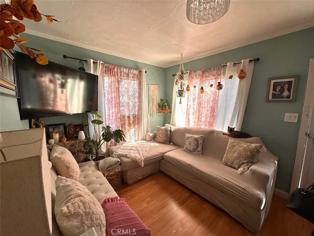 4735 Rosemead Boulevard