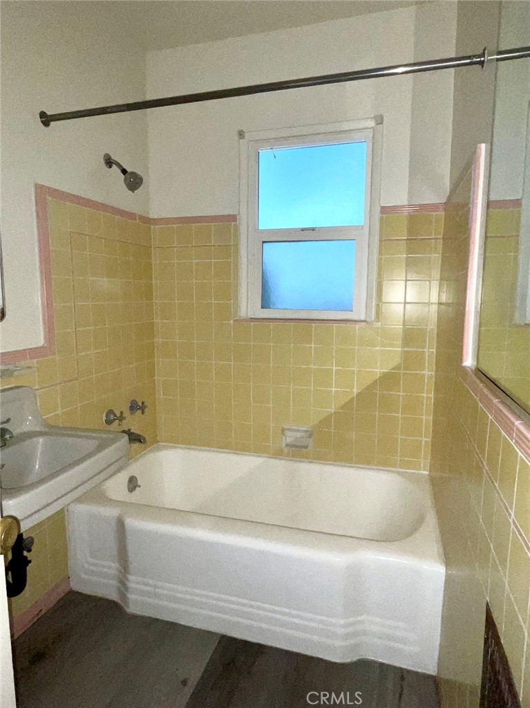 126 E Colorado Boulevard A