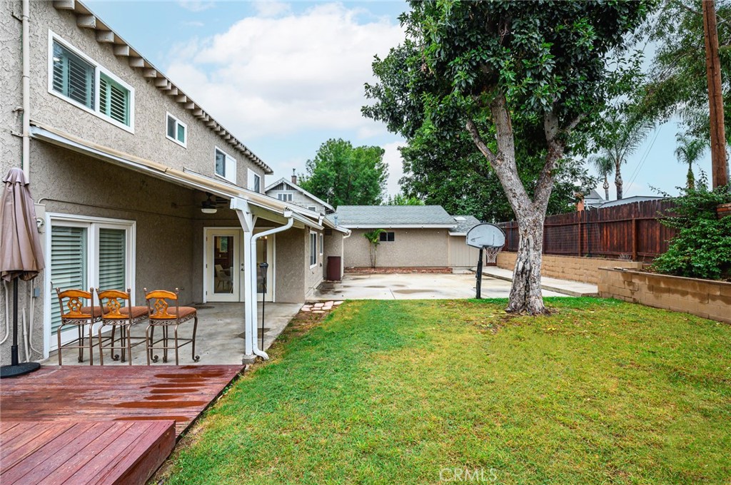 601 E Juanita Avenue