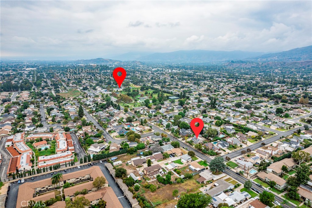 601 E Juanita Avenue