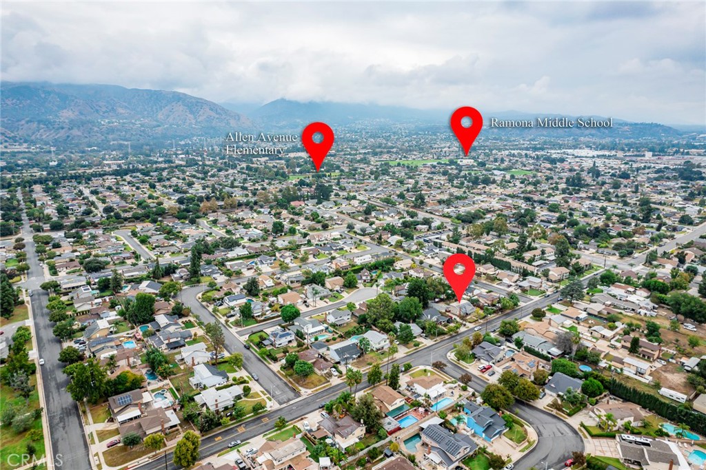 601 E Juanita Avenue