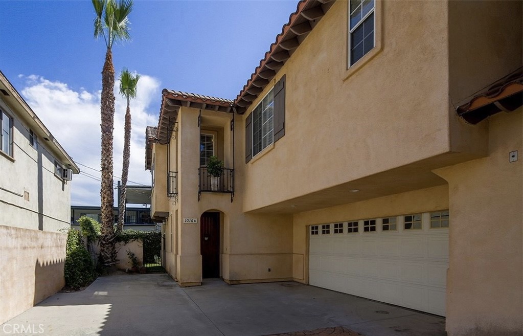 1016 S Golden West Avenue B