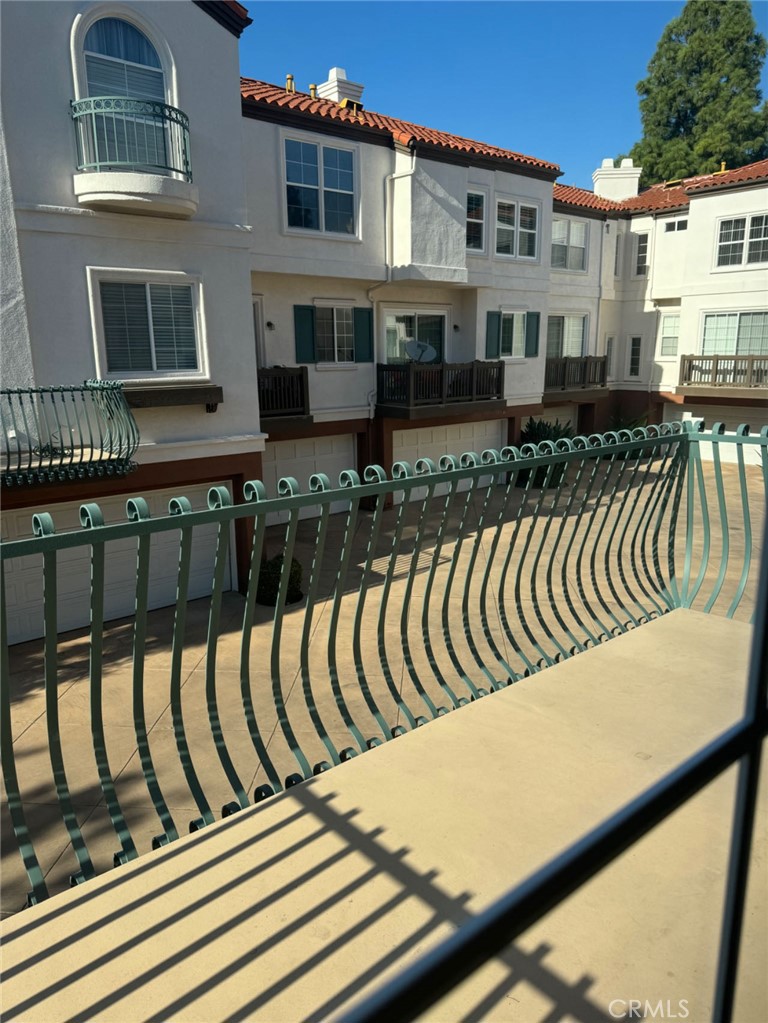 2963 Player Lane